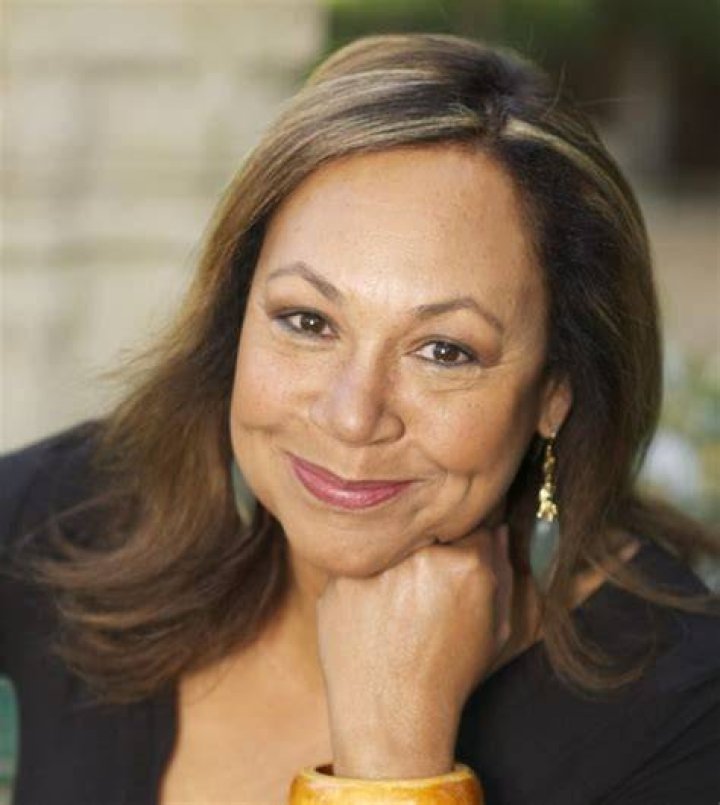 Angela Robinson Witherspoon Net Worth 2023, Salary, Age, Bio