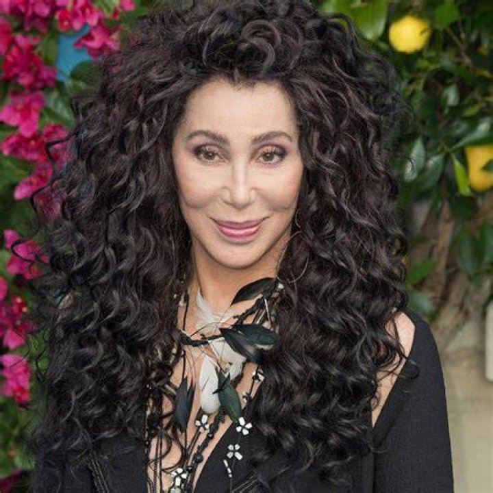 Cher Net Worth, Age, House, Biography, Boyfriends
