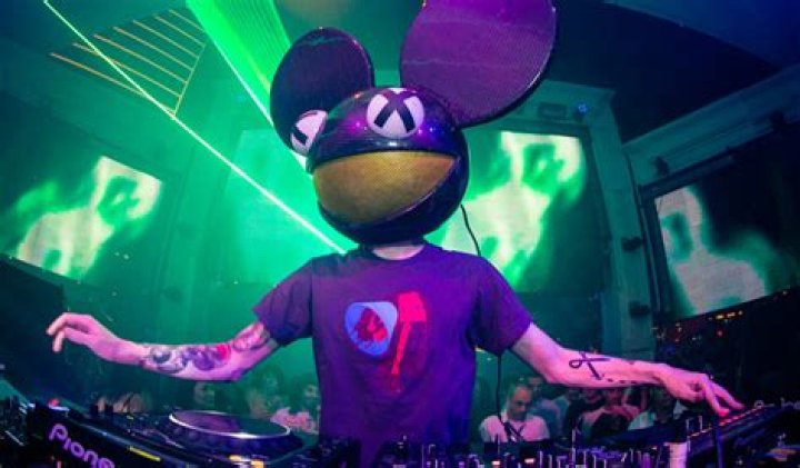 Deadmau5 Plays Out New Rob Swire Collaboration At Spring Awakening