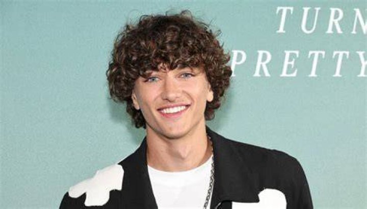 Gavin Casalegno Biography, Height & Life Story Super Stars Bio