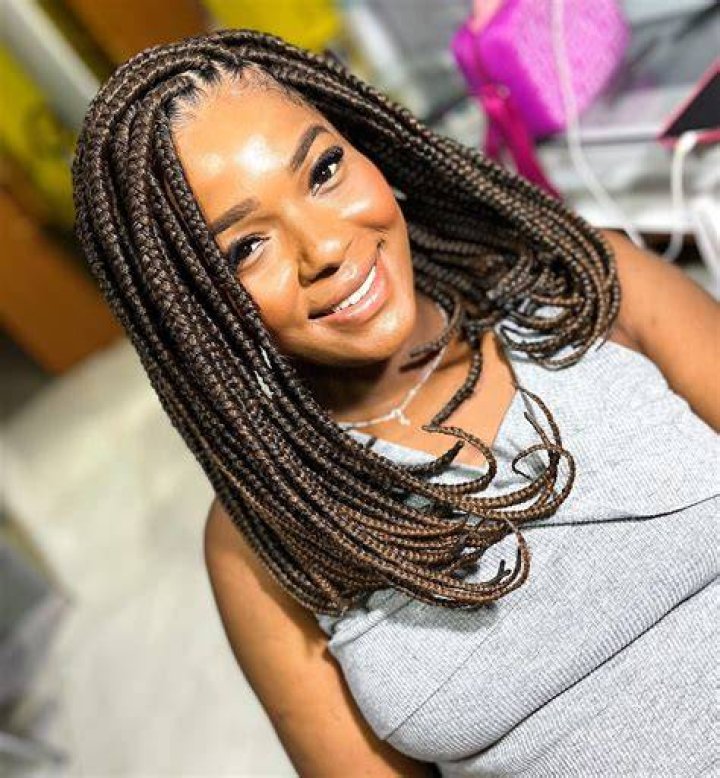 Shoulder length braids African hairstyles, Hair beauty, Hair styles